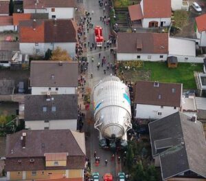No es fácil transportar un espectrómetro como este