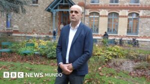 «No sé el nombre de la mayoría de mis estudiantes»: cómo es el curso para espías que ofrece una de las universidades más prestigiosas de Francia
