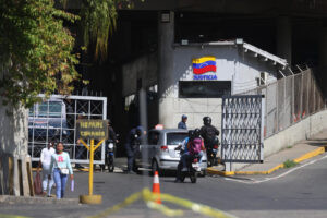 Nueve presos políticos excarcelados, cientos en la sombra: el teatro de los Rodríguez