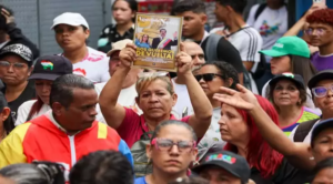 Oficialismo marcha conmemorando el 23-E y la libertad de Maduro