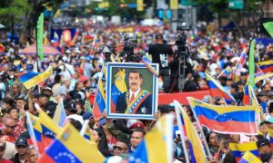Parroquia El Valle de Caracas marcha para exigir liberación de Maduro
