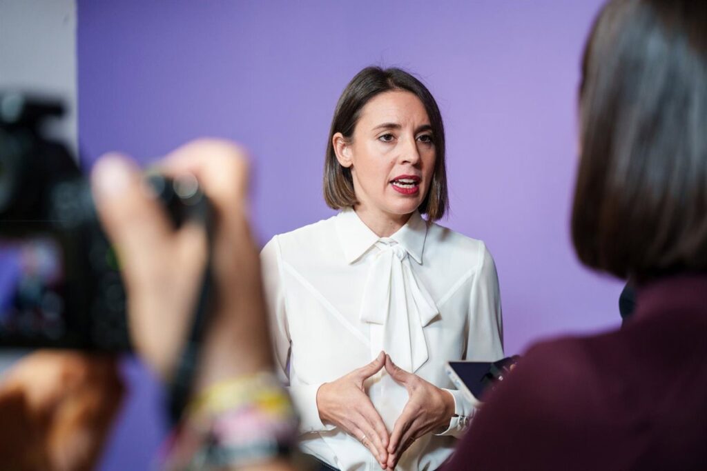 Podemos anuncia un pacto con el PSOE para que el Gobierno apruebe ya la regularización de migrantes irregulares