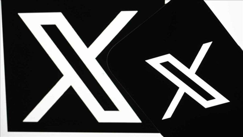 Presidenta (e) retorna a X junto a otros funcionarios