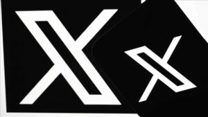 Presidenta (e) retorna a X junto a otros funcionarios