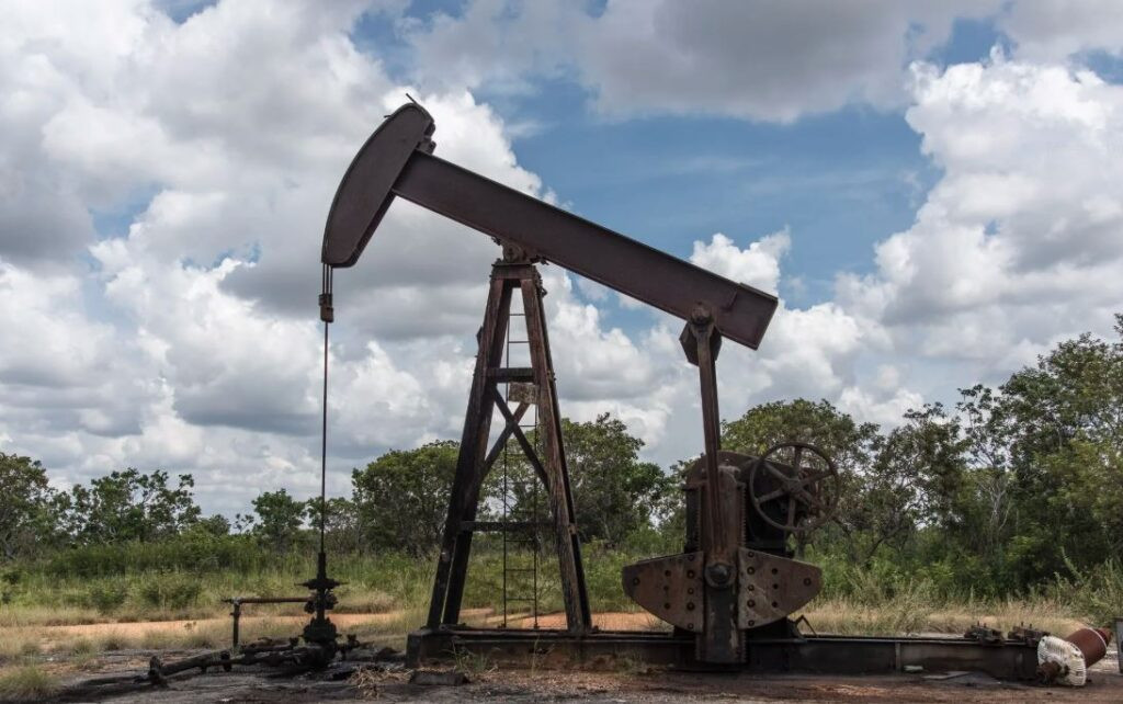 Producción de petróleo de Venezuela se relentiza un 25% en el cinturón del Orinoco bajo presión de EEUU