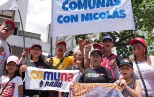 Pueblo comunero se movilizó en Caracas en respaldo al presidente Maduro y a la primera dama Cilia Flores – Correo del Orinoco