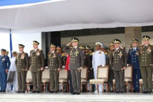 Purga en los cuarteles: Padrino López intentó maquillar el sacudón militar ordenado por Delcy (VIDEO)