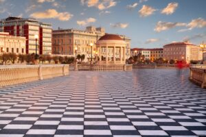 Qué Ver en la Venecia de la Toscana