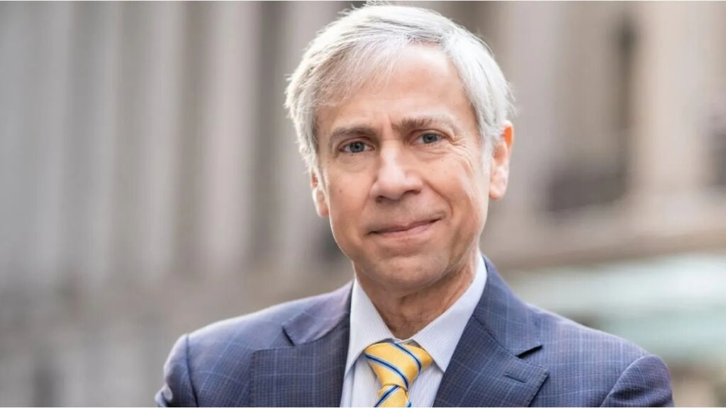 Quién es Barry Pollack, el abogado de Julian Assange que defenderá a Nicolás Maduro en Nueva York