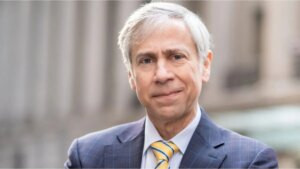 Quién es Barry Pollack, el abogado de Julian Assange que defenderá a Nicolás Maduro en Nueva York