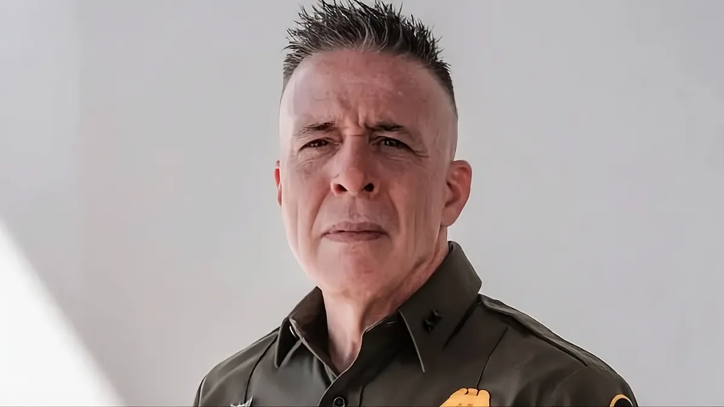 Quién es Gregory Bovino, el rostro visible de las redadas en EEUU y un hombre de confianza de Donald Trump