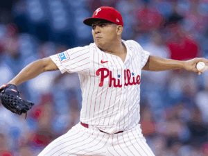 Ranger Suárez pacta contrato millonario con Boston por cinco años