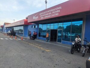 Reanudan los vuelos en el aeropuerto de la frontera