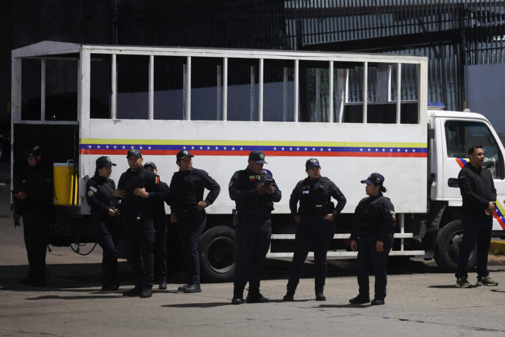Represión en Anzoátegui: 15 adolescentes jugaban en su calle y acabaron presos por "terrorismo"