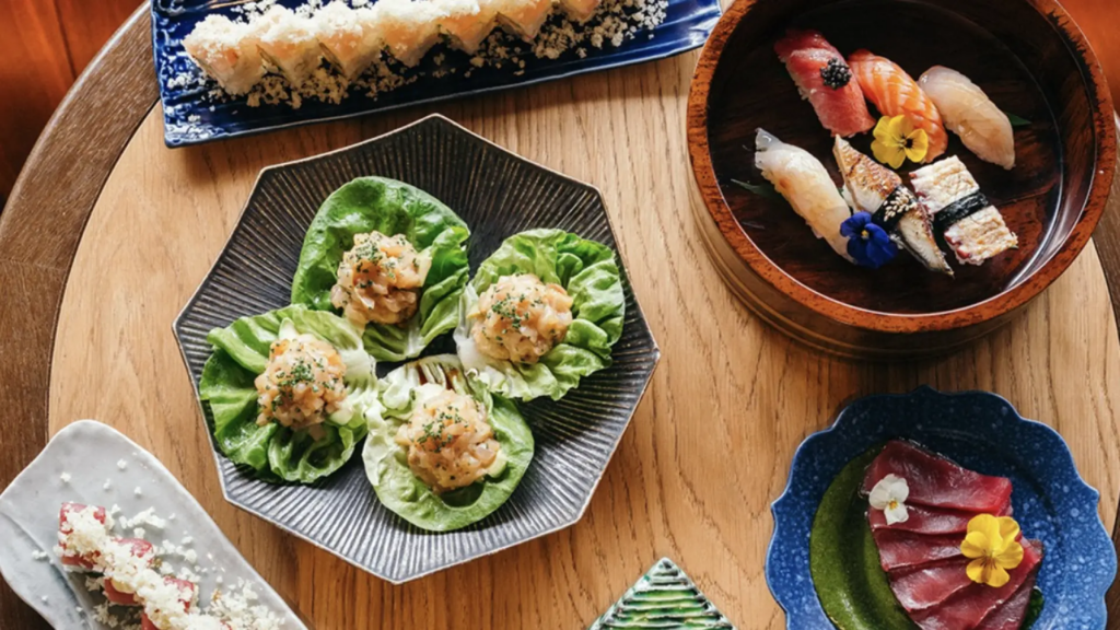 Restaurantes para celebrar el amigo invisible con un ambiente de lujo y buena comida