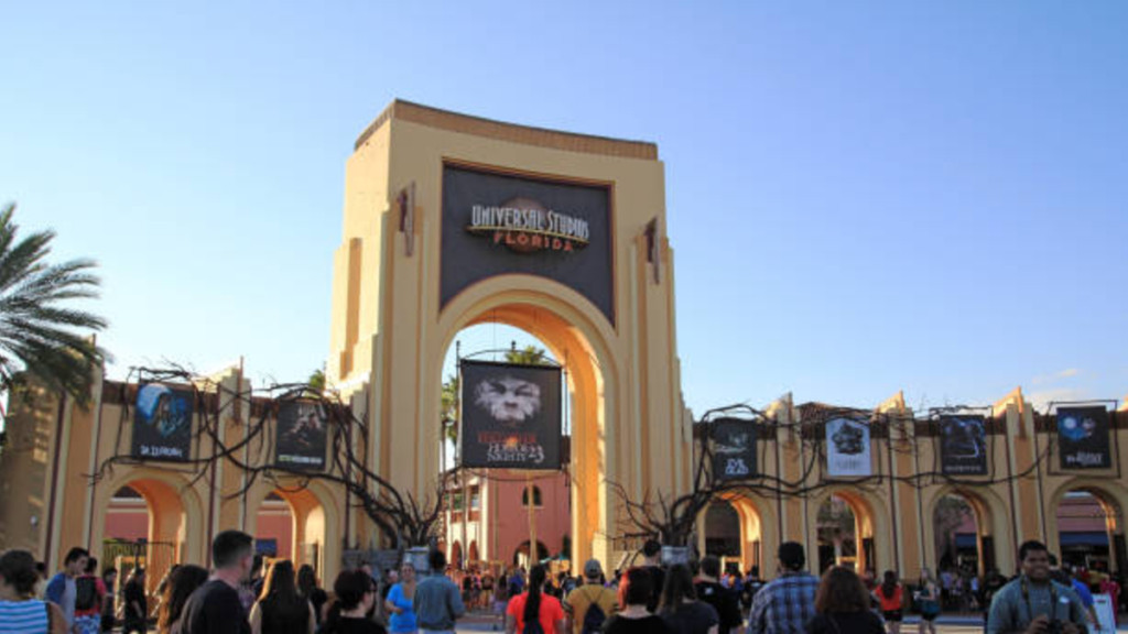 Revelan detalles del fallecimiento de una abuela tras subir a montaña rusa de Universal Studios