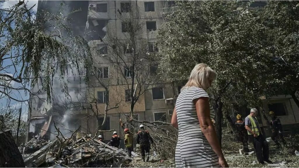 Rusia anunció que atacó a Ucrania con un misil con capacidad nuclear