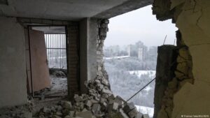 Rusia lanza ataques masivos a Kiev y causa cortes de energía