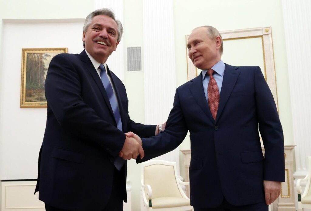 El expresidente argentino Alberto Fernández se entrevista con Vladímir Putin en Moscú poco antes del inicio de la guerra.