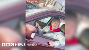 Sale a la luz el video filmado por el agente de ICE que mató a tiros a una mujer en Mineápolis