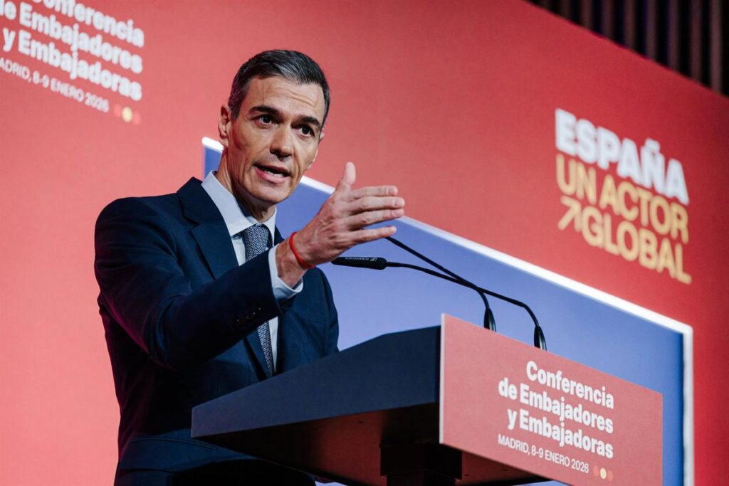 Sánchez inicia consultas sobre Ucrania pero no descarta evitar al Congreso alegando que la misión es de interés nacional