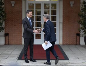 Sánchez y Feijóo se reúnen en Moncloa para hablar de Ucrania y Defensa, en un clima de tensión | europapress.es