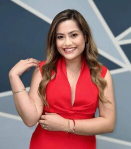 Sarina Villavicencio es la reportera estrella de Mega TV