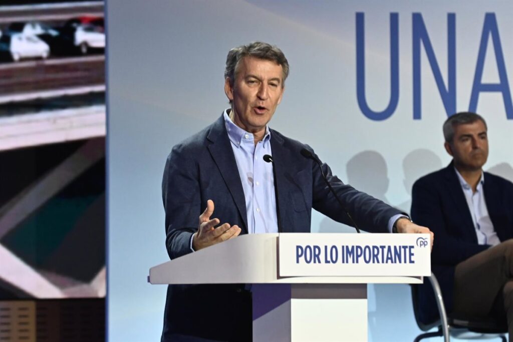 Suspendida la reunión entre Sánchez y Feijóo de este lunes en Moncloa tras el accidente de dos trenes en Córdoba