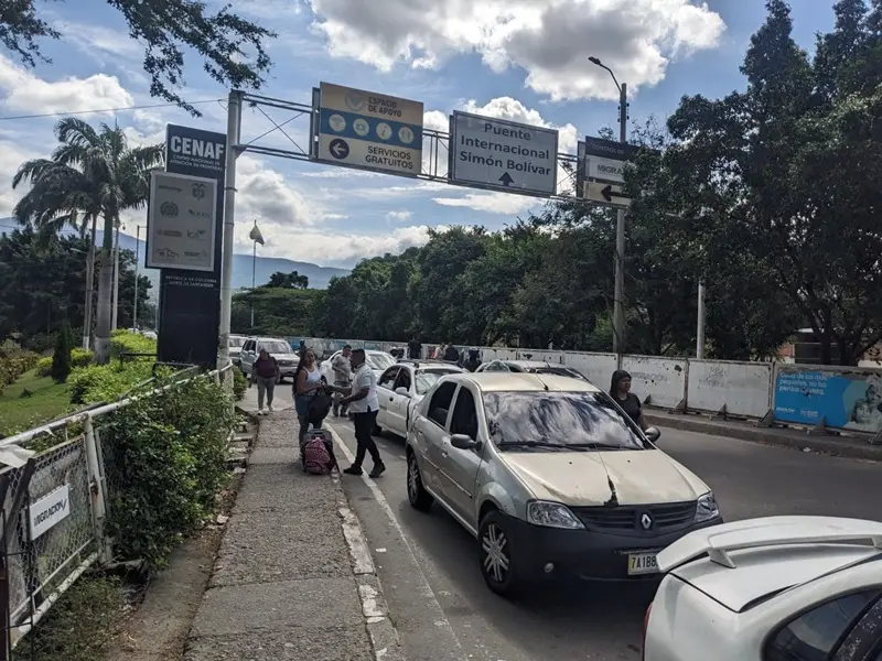 Trasbordo binacional para evitar ser interceptados por tránsito