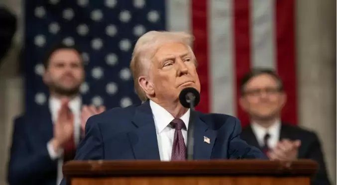Trump advierte que una "flota masiva" de EEUU se dirige a Irán