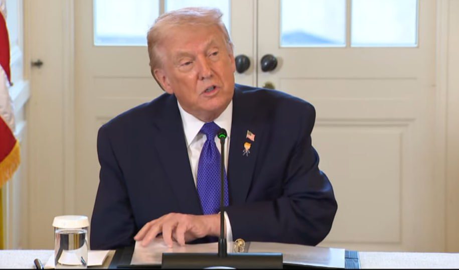 Trump amenaza con "medidas muy severas" si Irán ahorca a manifestantes - AlbertoNews