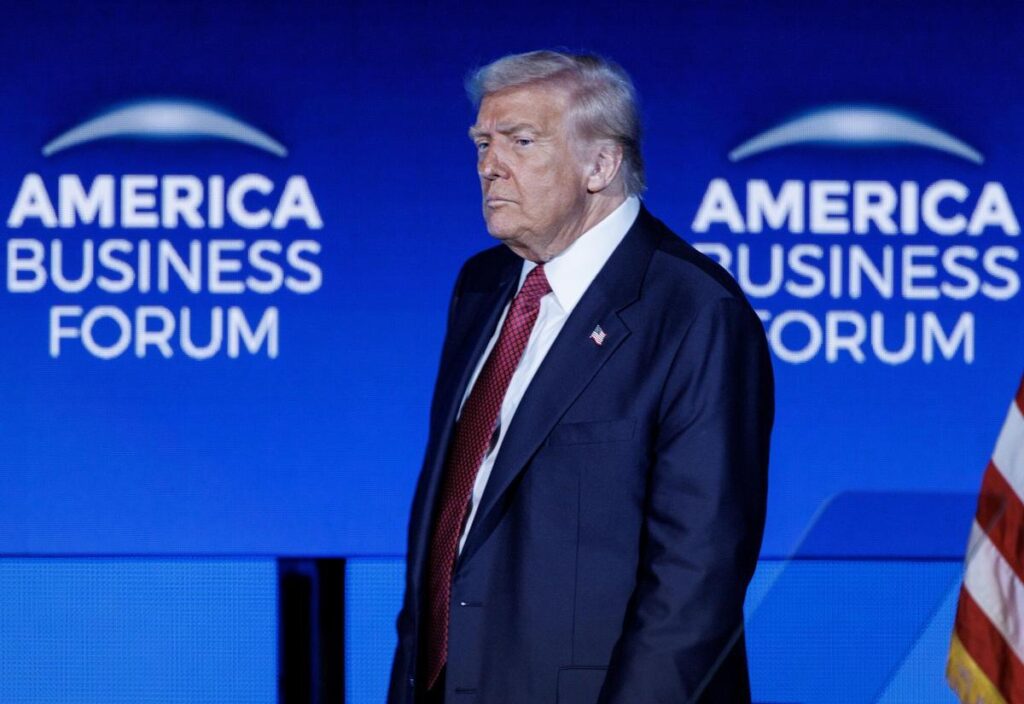 El presidente de EE.UU., Donald Trump, en un foro de empresarios por 'América Primero'