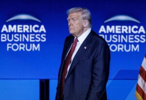 Trump anuncia que aumentará un 50% el presupuesto de Defensa en plena crisis con Venezuela y Groenlandia | elperiodico.com