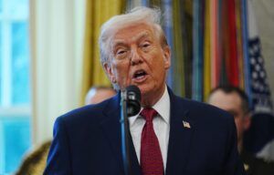 Trump asegura que Delcy Rodríguez está “cooperando” con EE UU