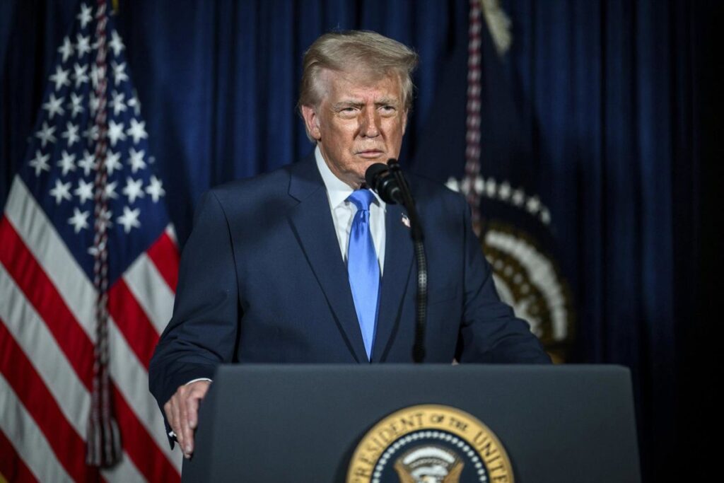 Trump asegura que tiene una "gran armada" cerca de Irán, "mayor que la de Venezuela"