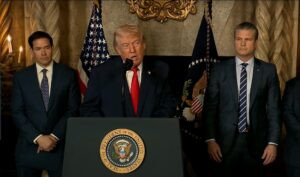 Trump dice que EE.UU. no está en guerra con Venezuela – AlbertoNews
