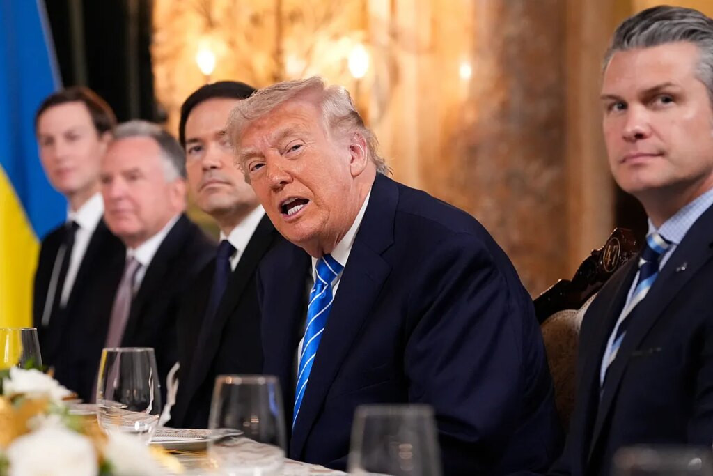 Trump dice que "su moral" es el único límite para acciones del país en el extranjero