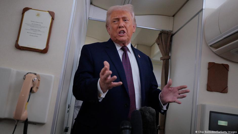 Trump eleva aranceles a Corea del Sur de un 15 % al 25 %