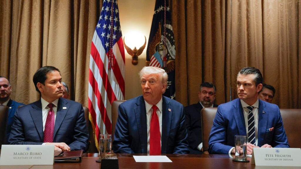 Trump planea reunión con su gabinete el martes sobre posibles acciones en Irán - AlbertoNews