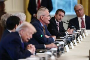 Trump promete seguridad total, pero las grandes petroleras piden garantías antes de invertir en Venezuela