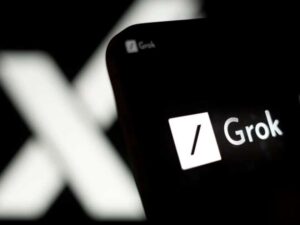 UE estrecha cerco sobre Grok tras contenido sexual explícito