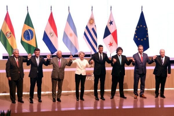 Banca y Negocios