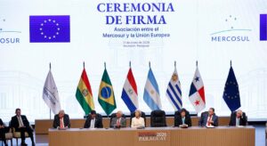 UE y Mercosur firman el acuerdo de libre comercio tras 26 años de negociaciones