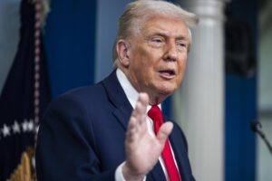 ÚLTIMA HORA | Trump anuncia acuerdo marco sobre Groenlandia con el jefe de la OTAN y suspende la imposición de aranceles – AlbertoNews