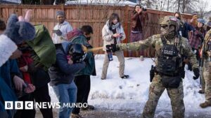 Un agente de ICE mata a disparos a una mujer durante una operación contra la migración ilegal en Minneapolis