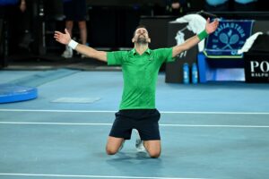 Un sensacional Djokovic apea a Sinner y se cita con Alcaraz por la gloria en Australia | europapress.es