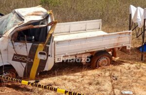 Un trabajador petrolero falleció y otro resultó herido en vuelco de mini pick up vía Morichal