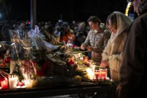 Una Nochevieja que viró en tragedia en una lujosa estación de esquí en los Alpes suizos – AlbertoNews