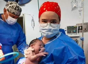 Una niña fue la primera bebé en Caracas este 2026