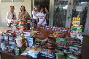Universitarios venezolanos recolectan insumos para los familiares de los presos políticos – AlbertoNews
